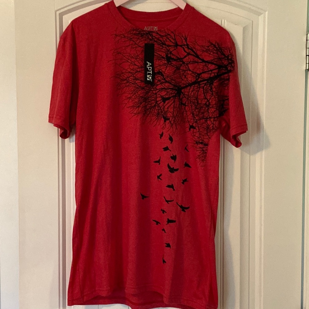 NWT Mens Slim Fit Graphic Tee